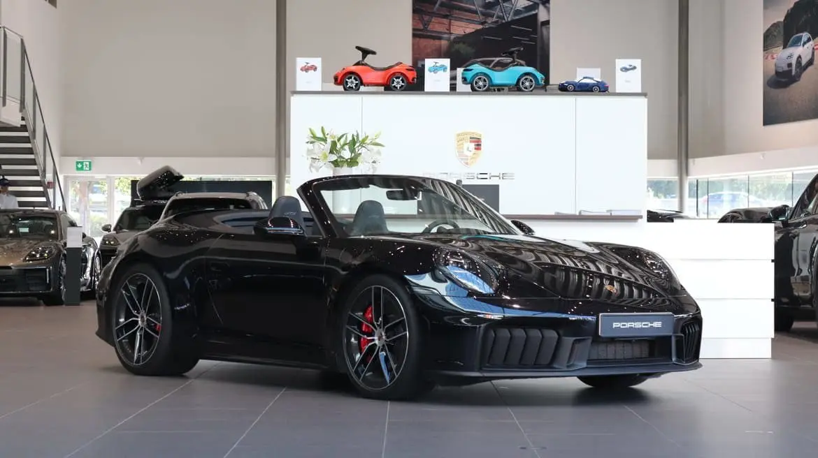 Porsche 911 2025