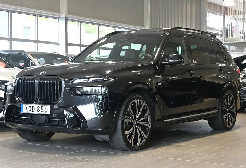 BMW X7 2025