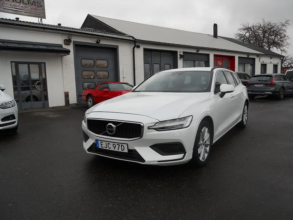 Volvo V60 2023