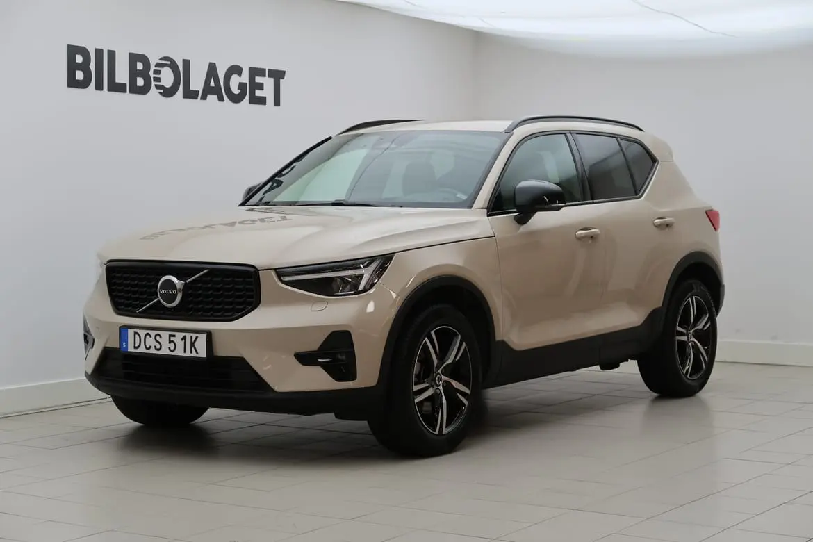 Volvo XC40 2025