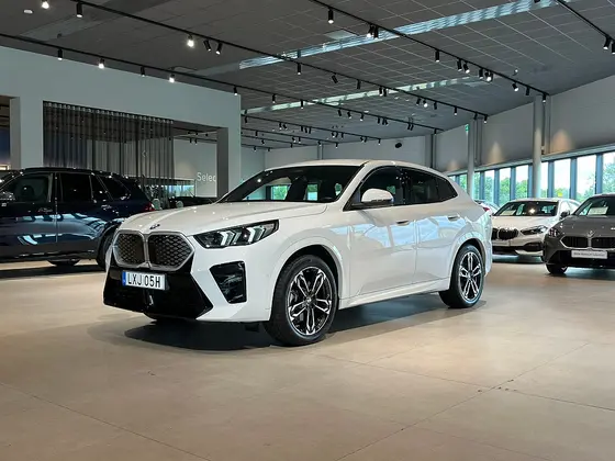 BMW iX2