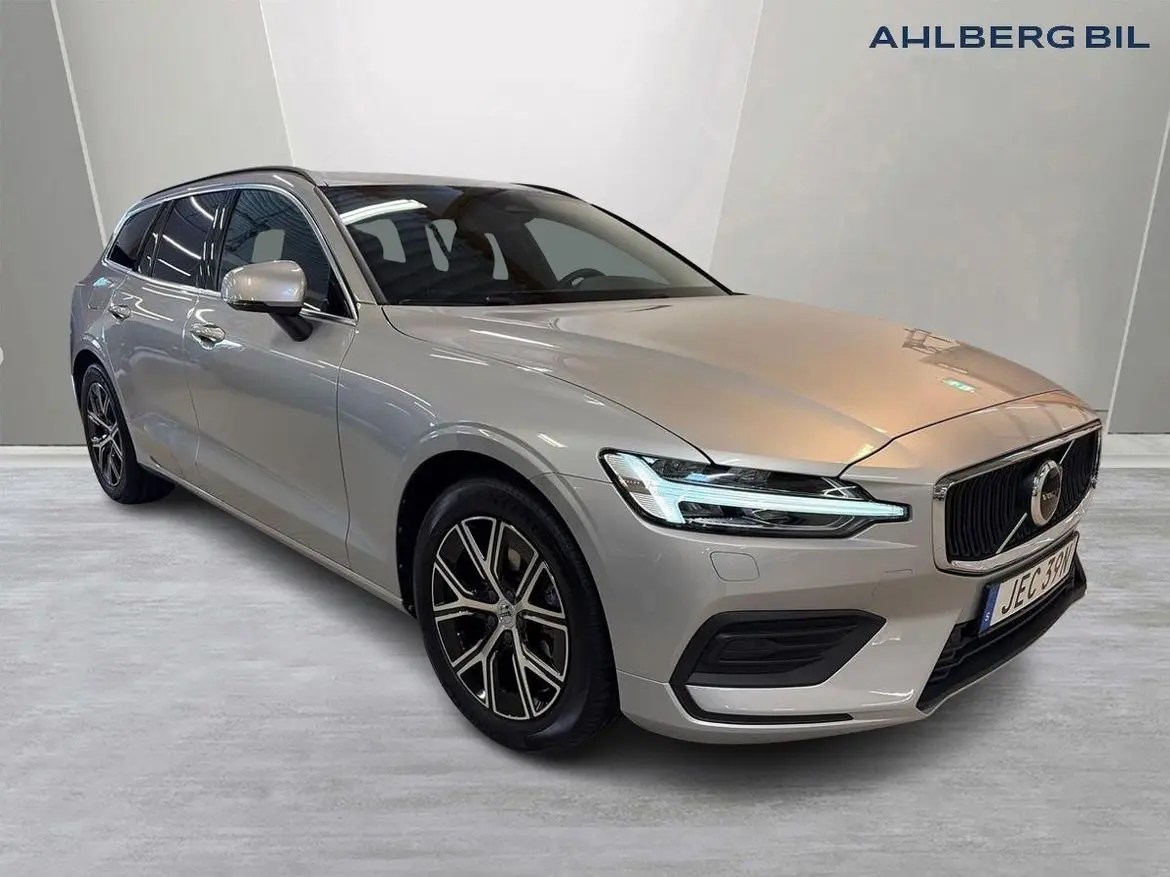 Volvo V60 2023