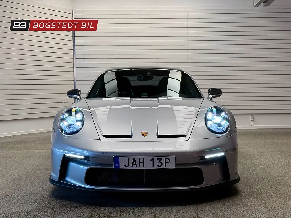 Porsche 911 2023