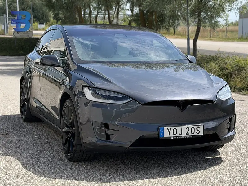 Tesla Model X 2017