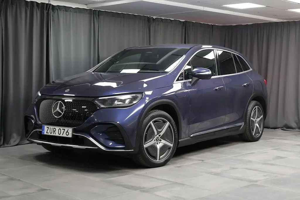 Mercedes-Benz EQE SUV 2023