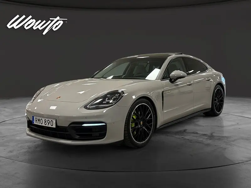 Porsche Panamera 2022