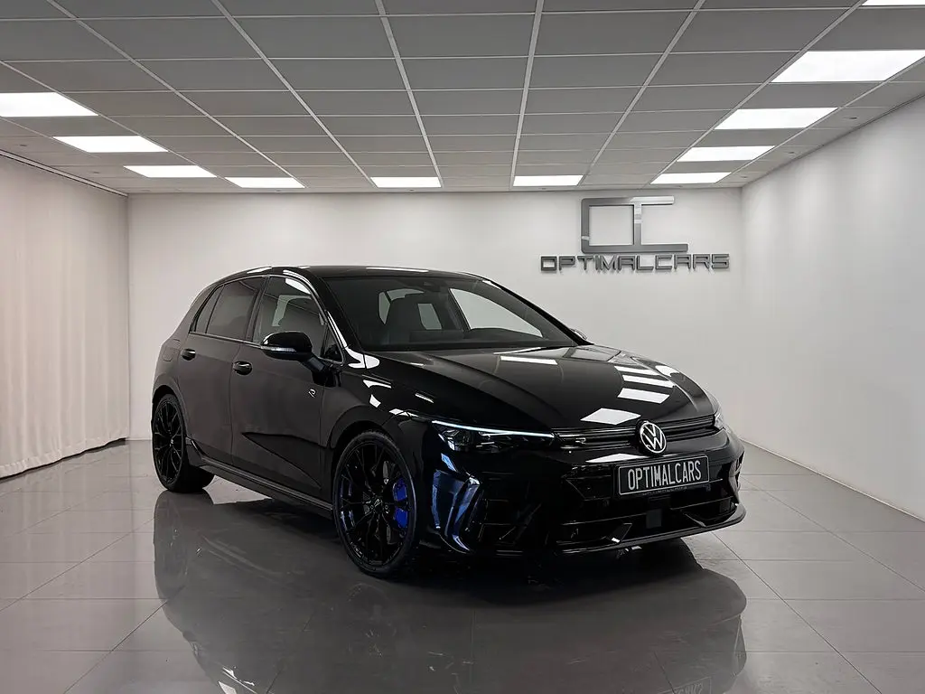 Volkswagen Golf 2025