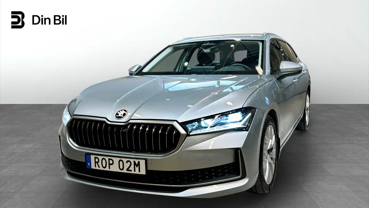 Skoda Superb 2025