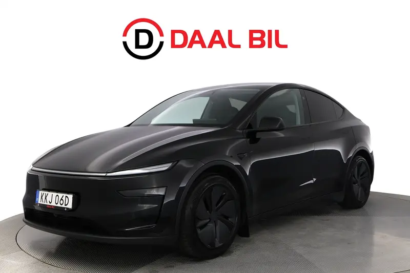 Tesla Model Y 2025