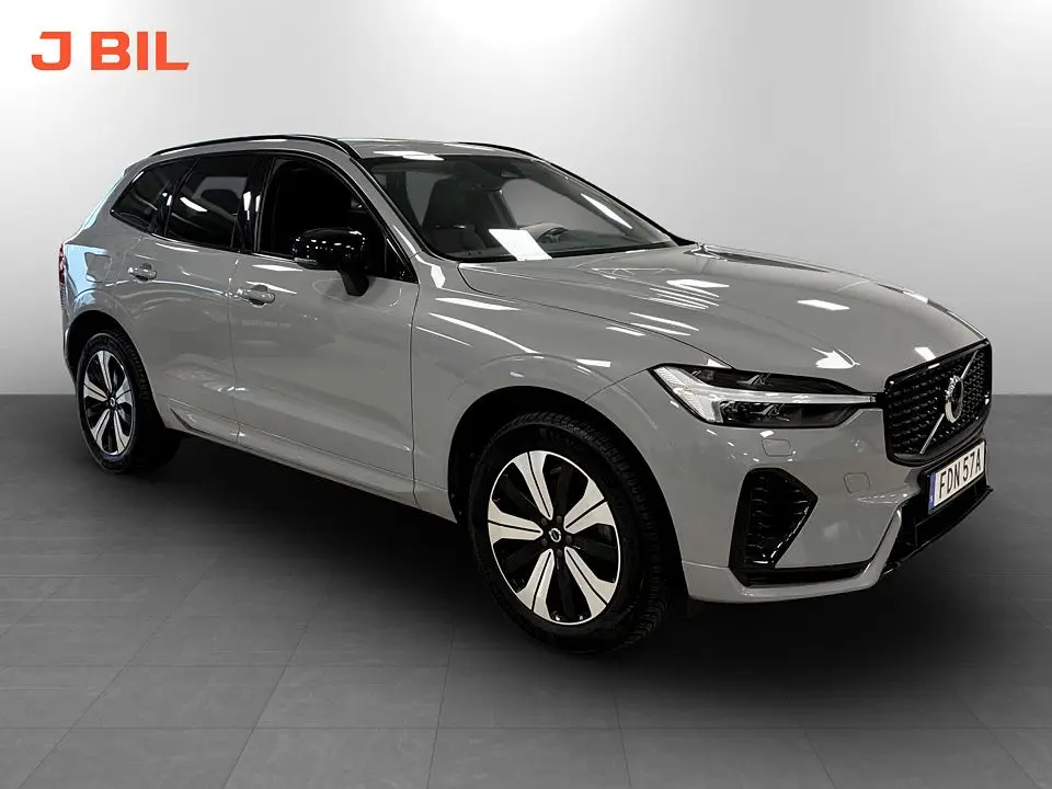 Volvo XC60 2025