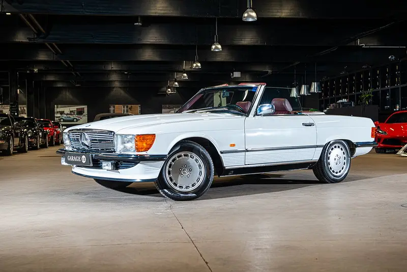 Mercedes-Benz 300 