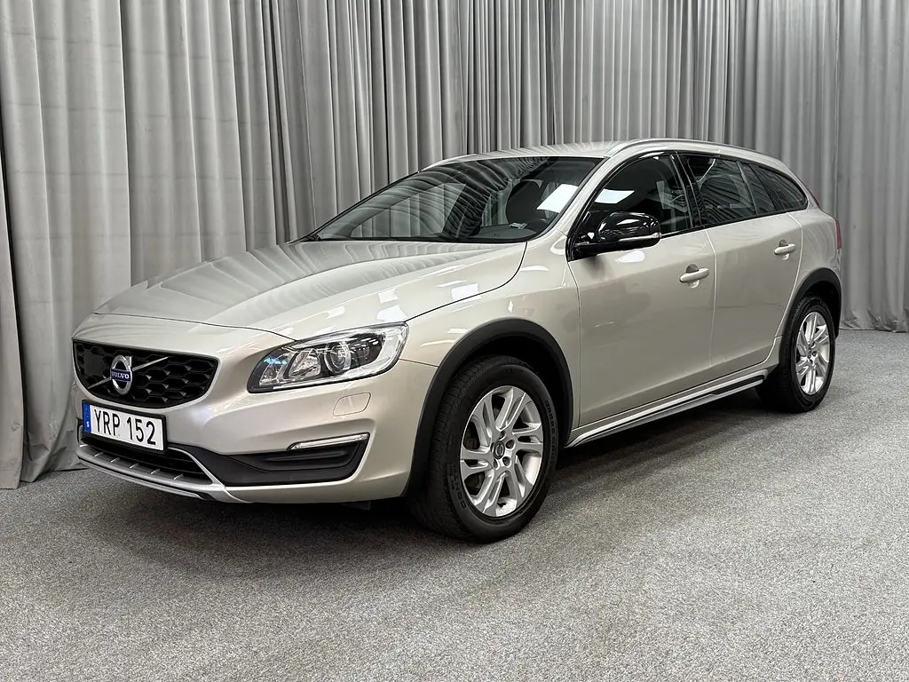 Volvo V60 2018