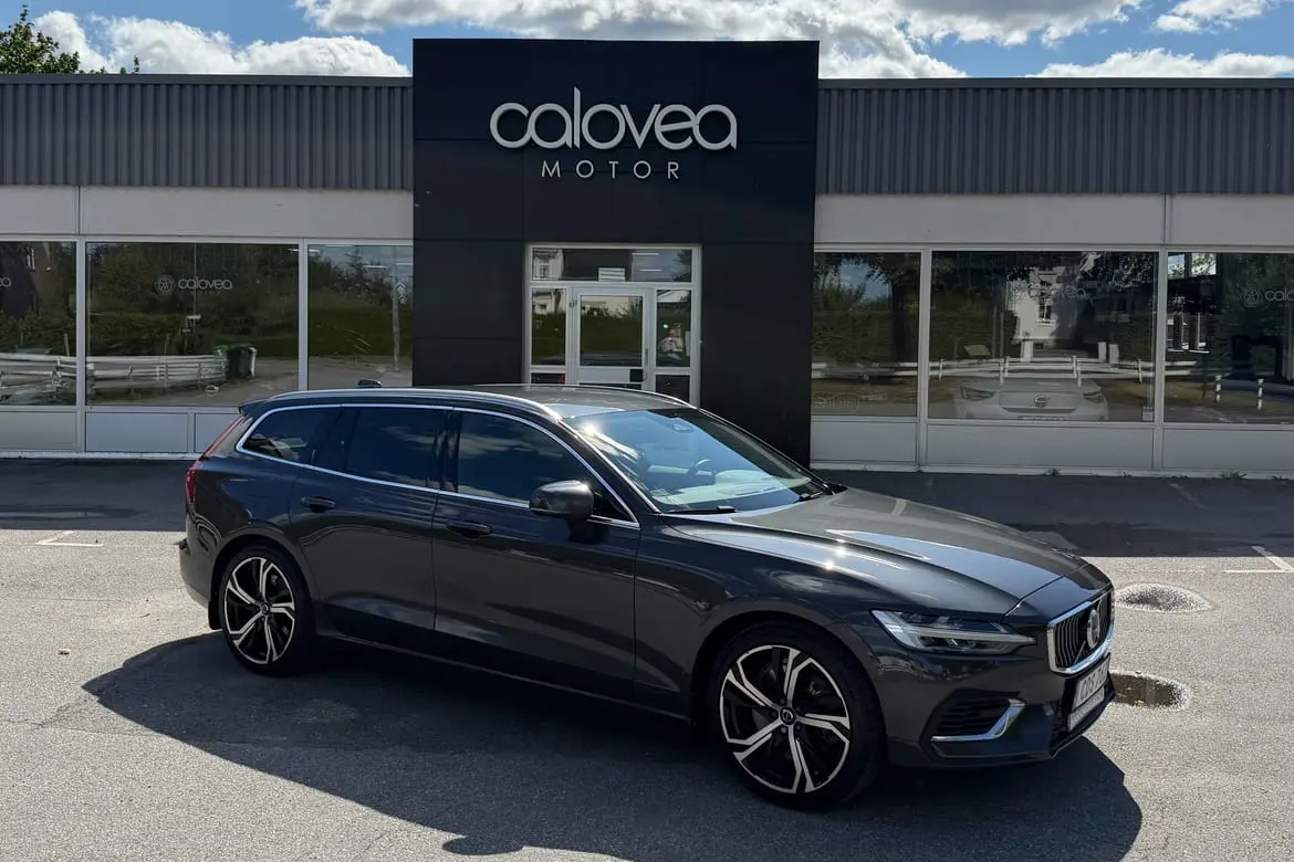 Volvo V60 2023