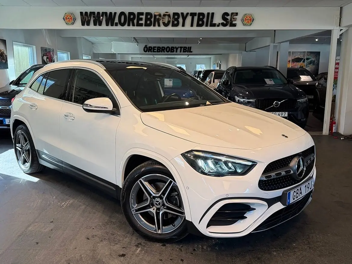 Mercedes-Benz GLA 2024