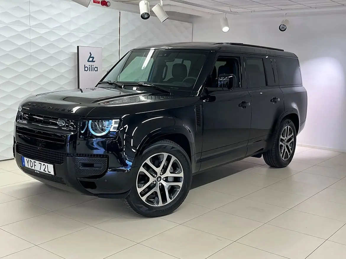 Land Rover Defender 2025