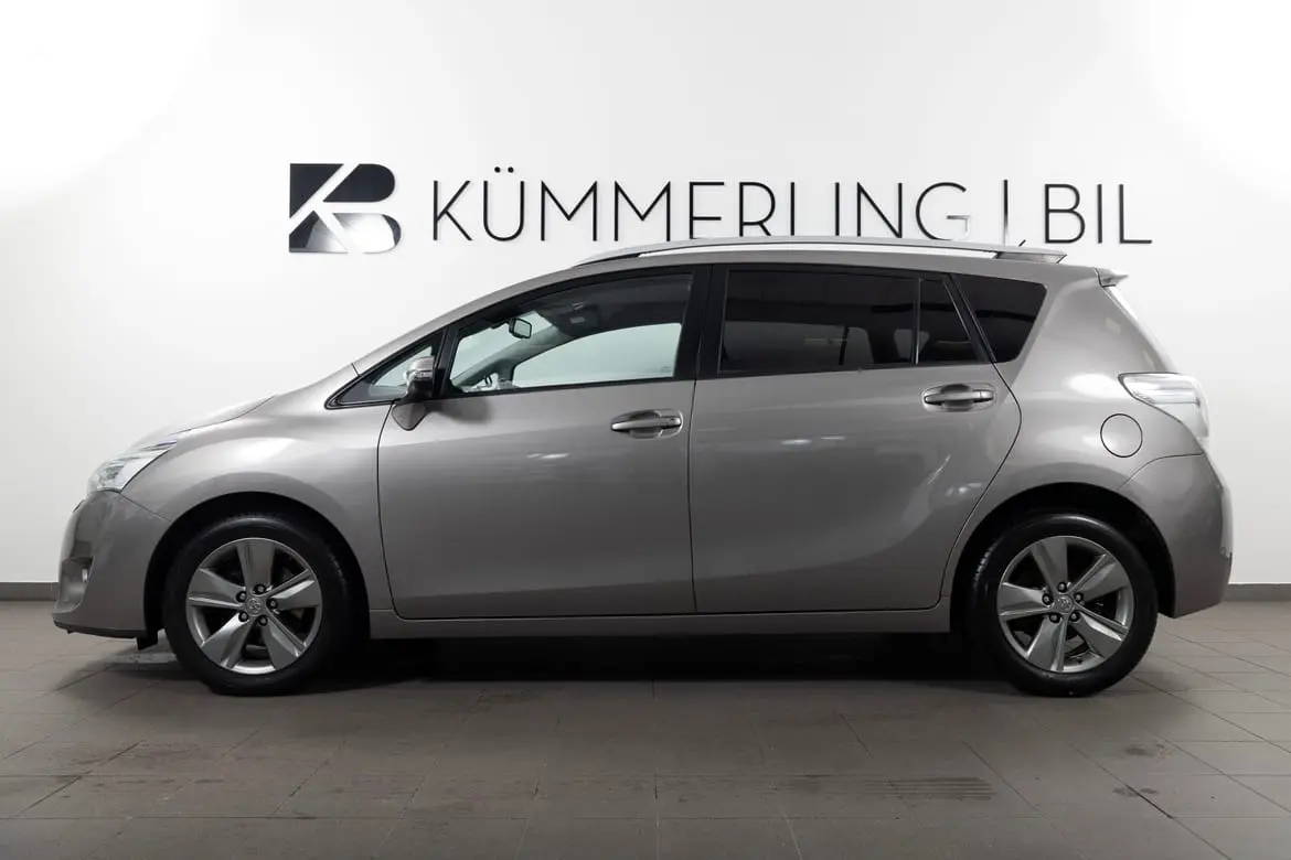 Toyota Verso 2015
