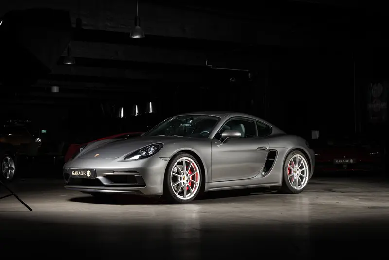 Porsche 718 