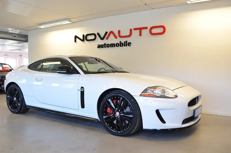 Jaguar XKR 2011