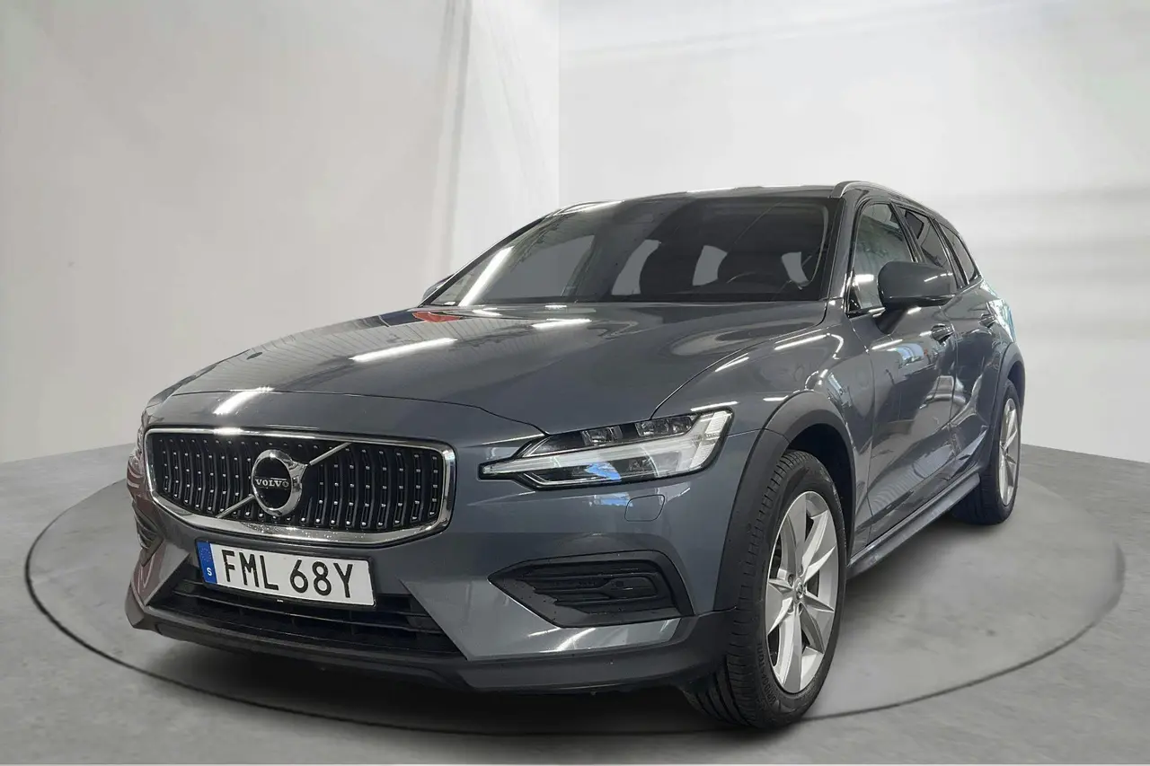 Volvo V60 2022