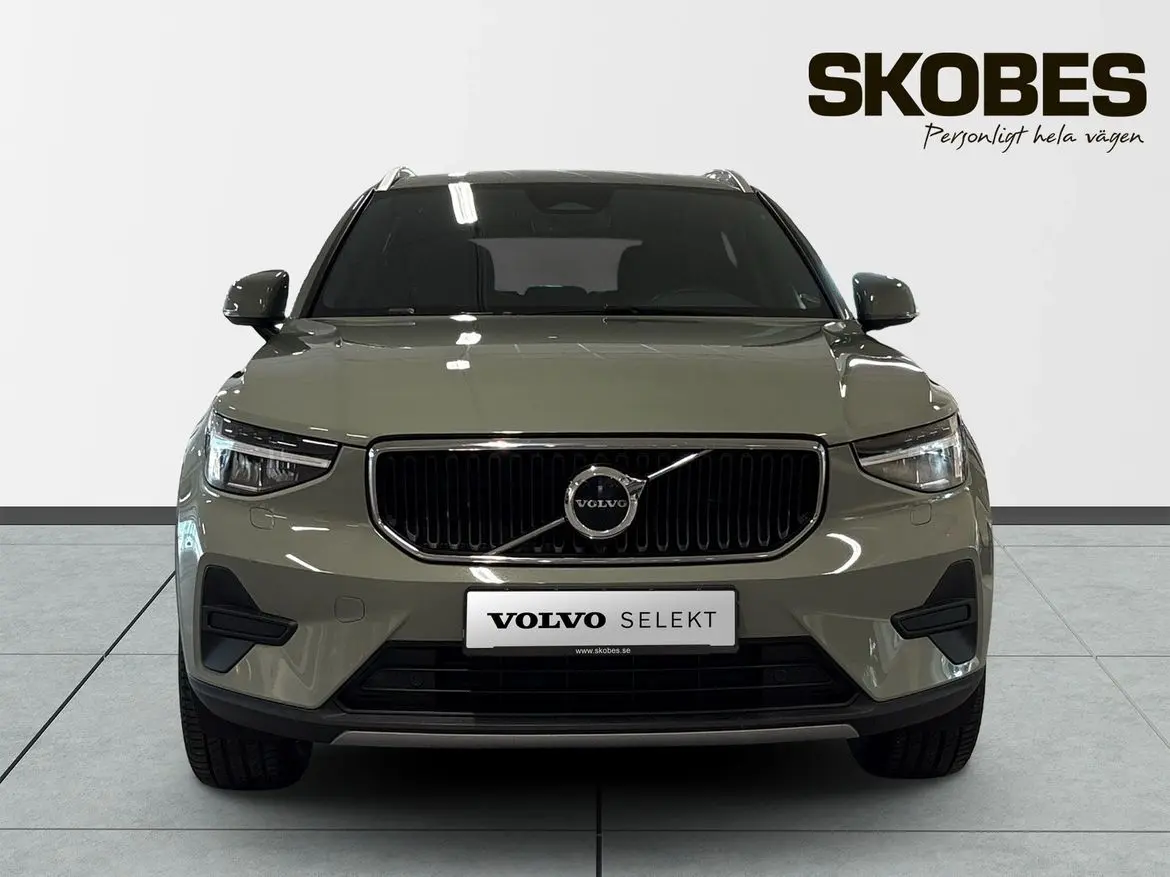 Volvo XC40 2025