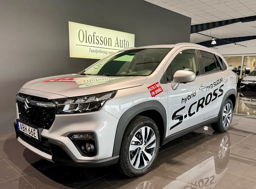 Suzuki S-Cross 2025