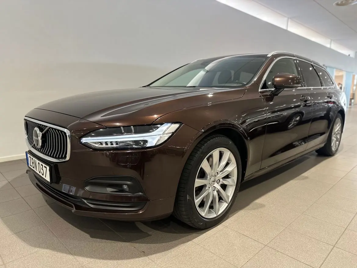 Volvo V90 2021