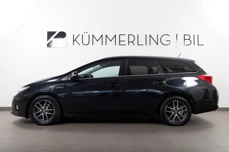 Toyota Auris 2015