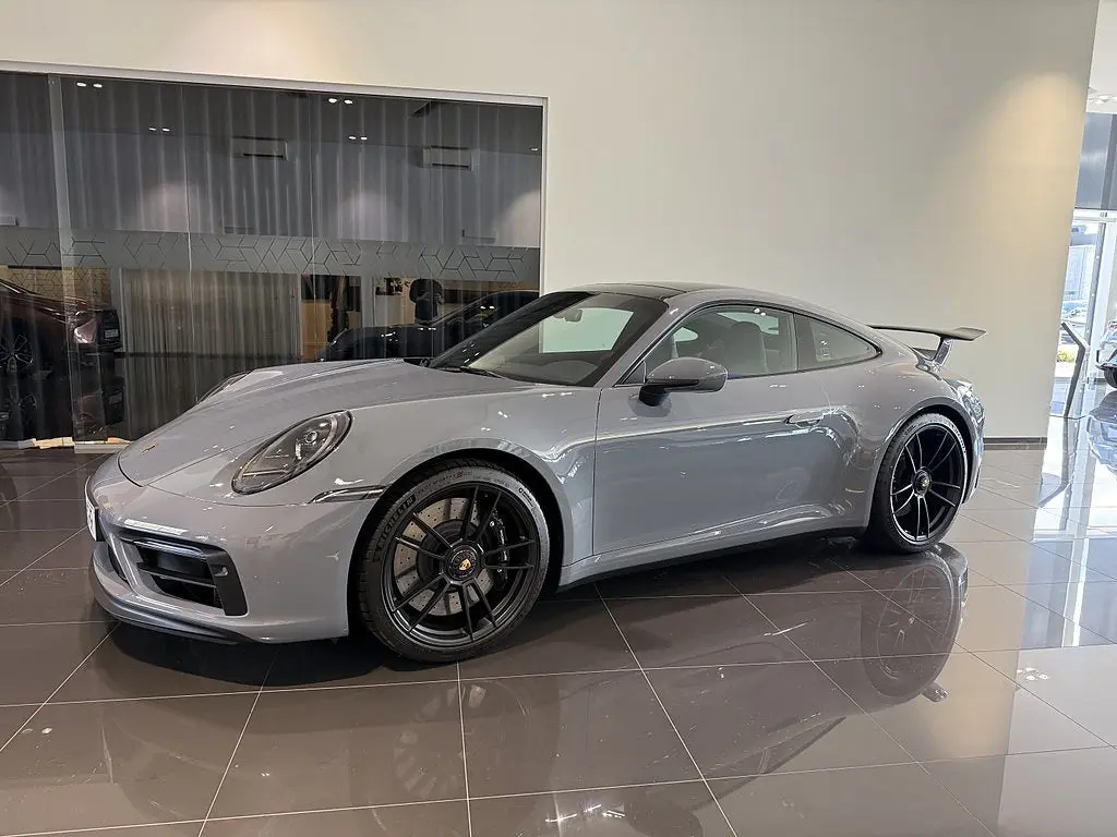 Porsche 911 2024