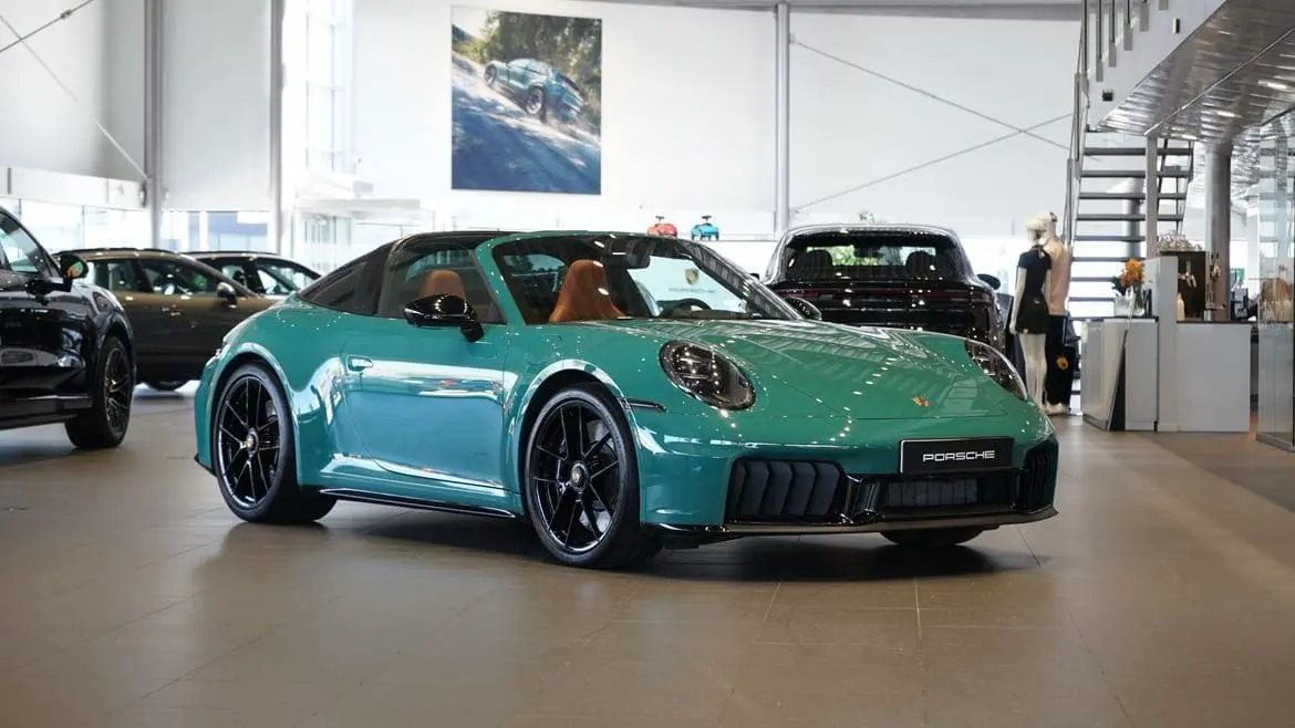 Porsche 911 2025