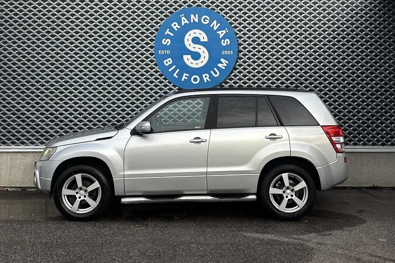 Suzuki Grand Vitara 2012