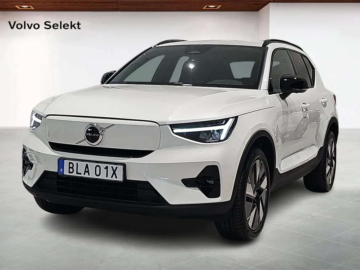 Volvo EX40 2026