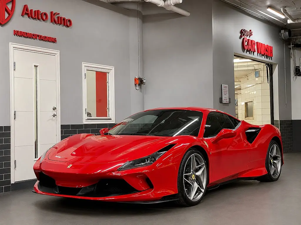 Ferrari F8 2020