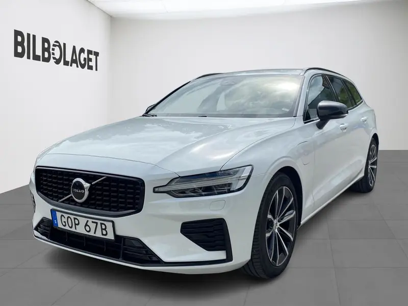 Volvo V60 2025