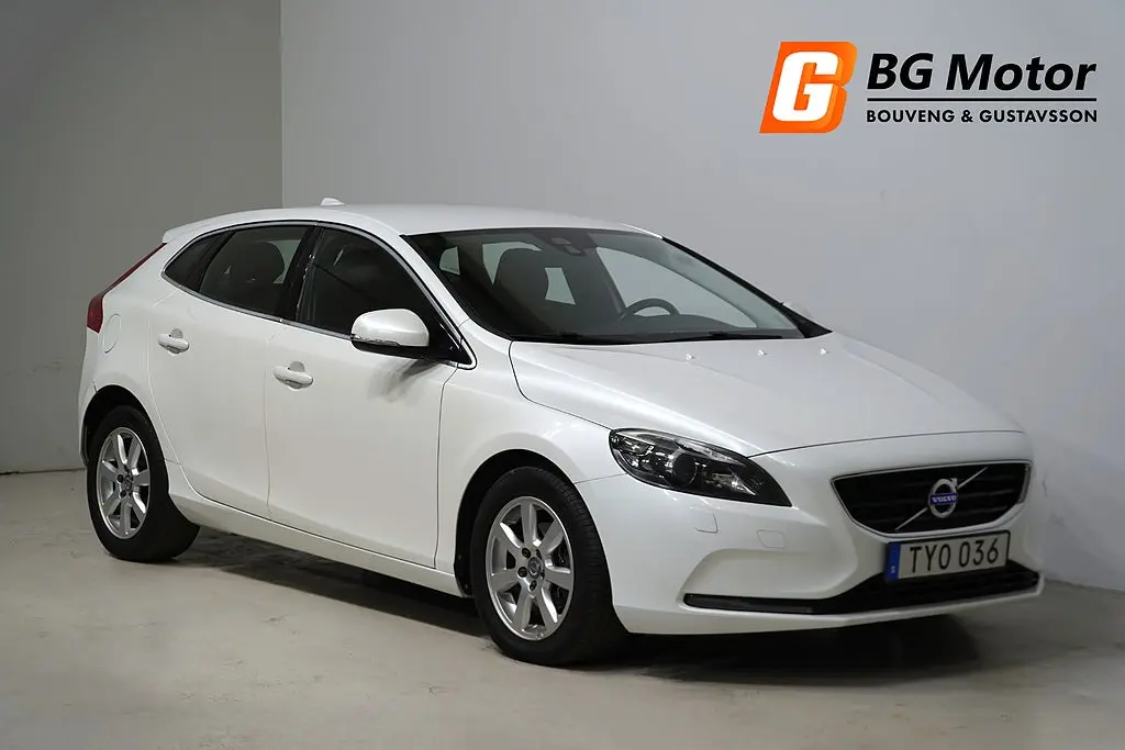 Volvo V40 2015