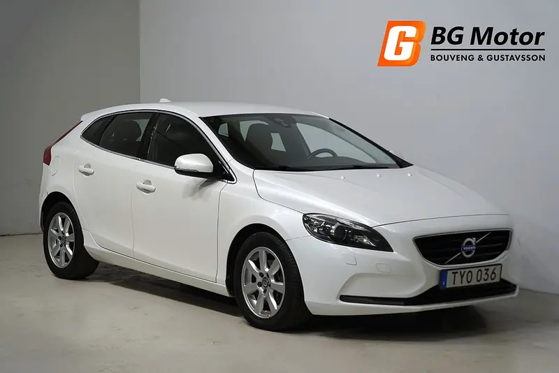 Volvo V40 2015