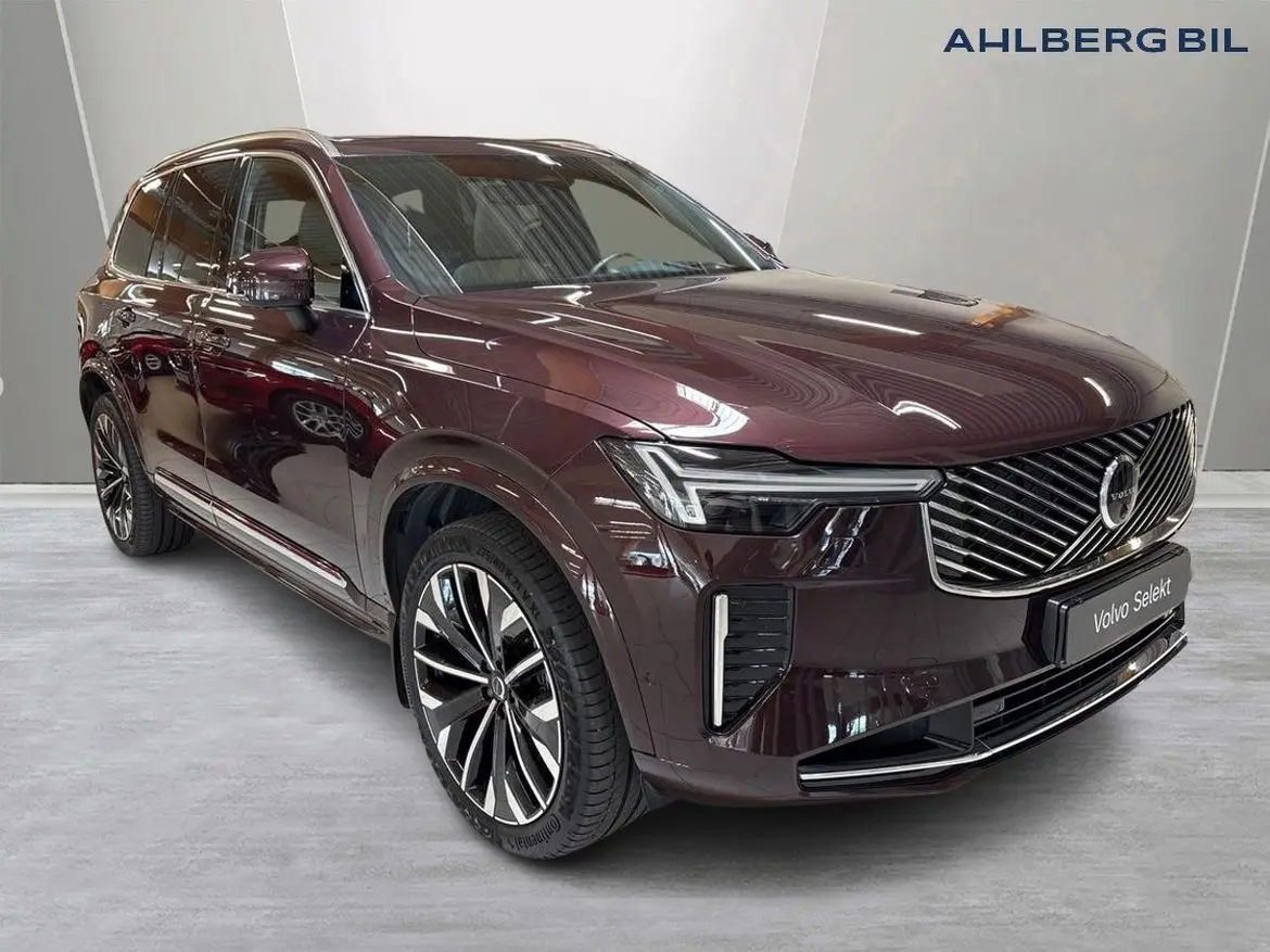 Volvo XC90 2025