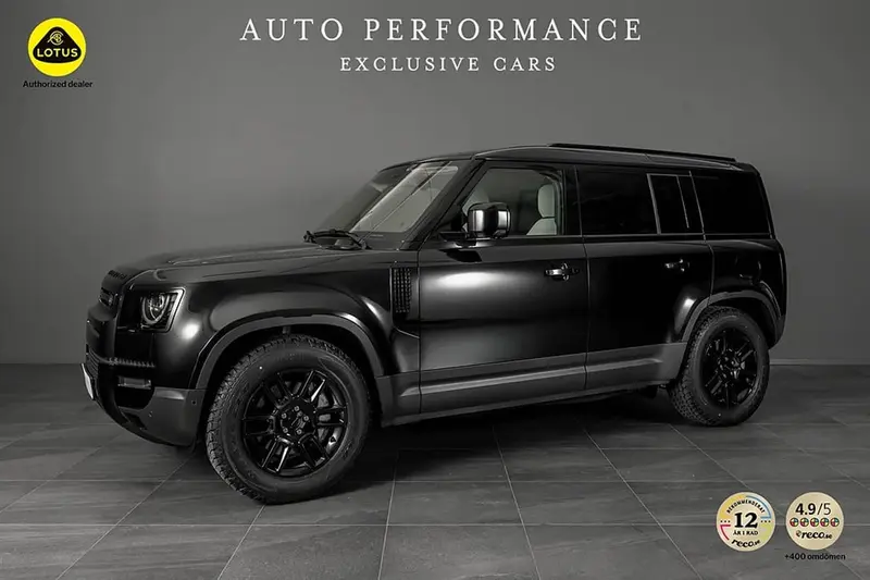 Land Rover Defender 2026