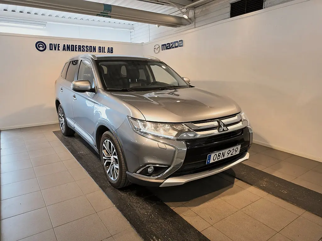 Mitsubishi Outlander 2016