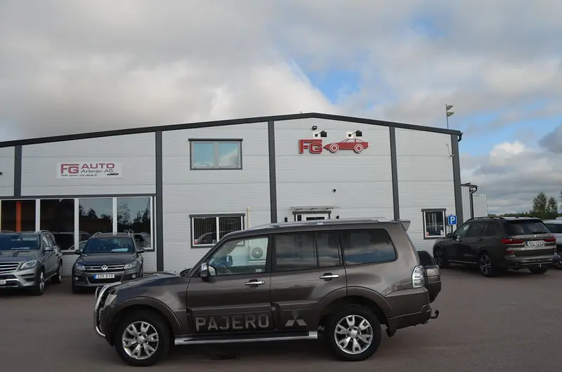 Mitsubishi Pajero 2011