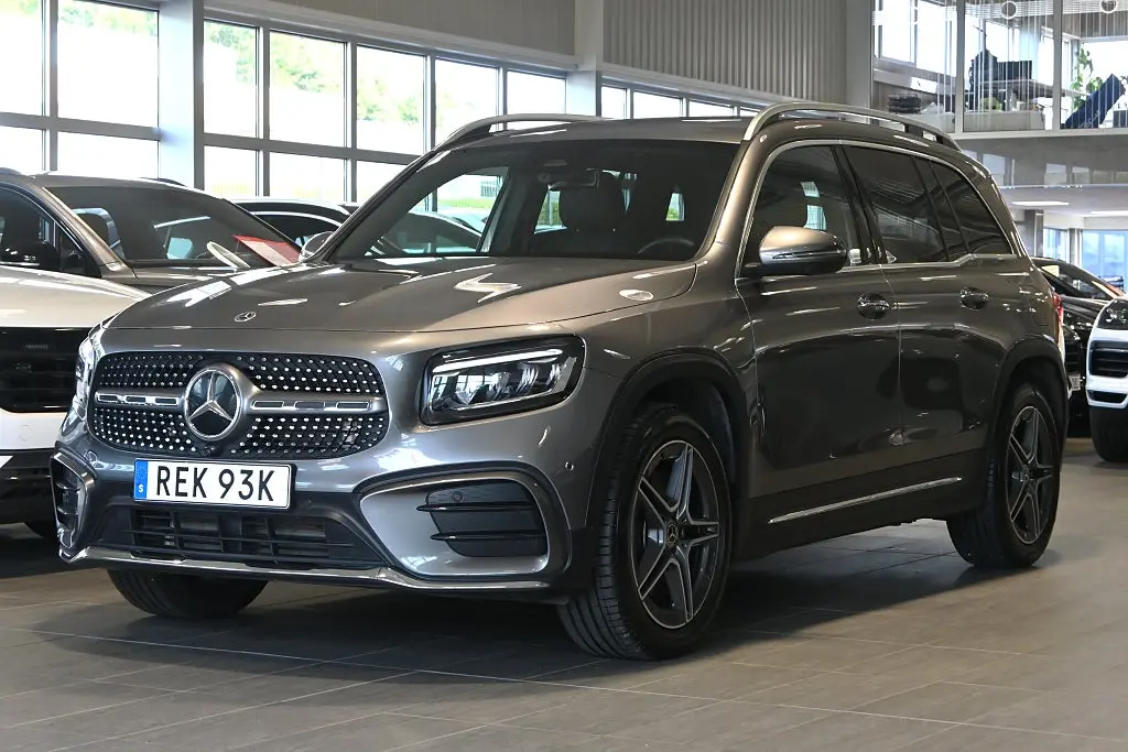 Mercedes-Benz GLB 2024