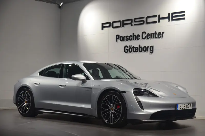 Porsche Taycan 2023