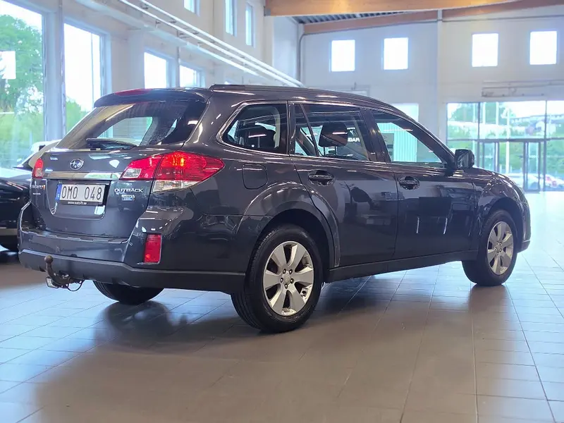 Subaru Outback 2011