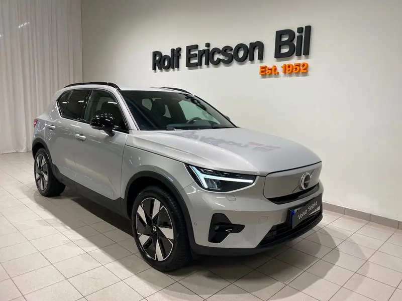 Volvo EX40 2025