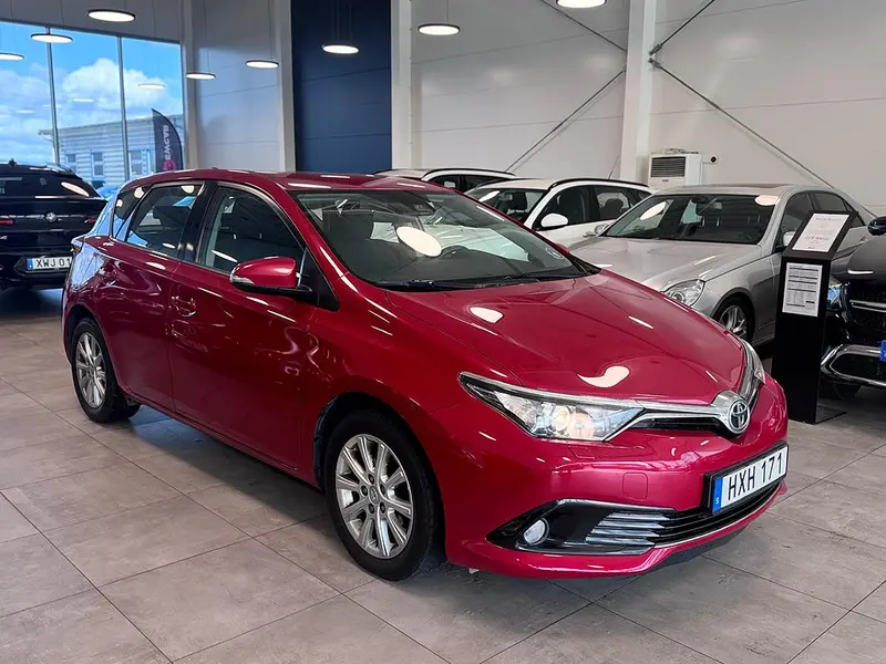 Toyota Auris 2015