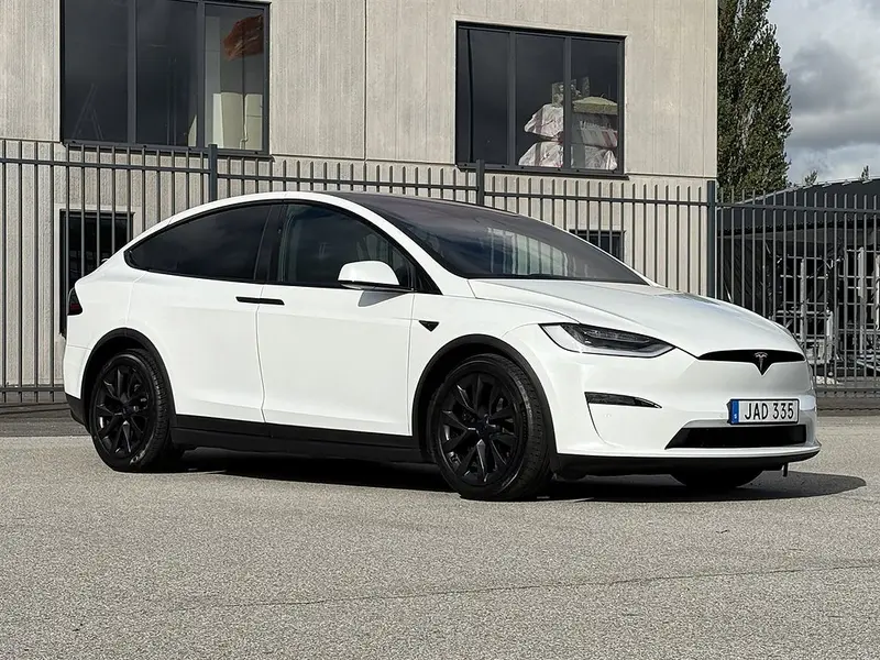 Tesla Model X 2023