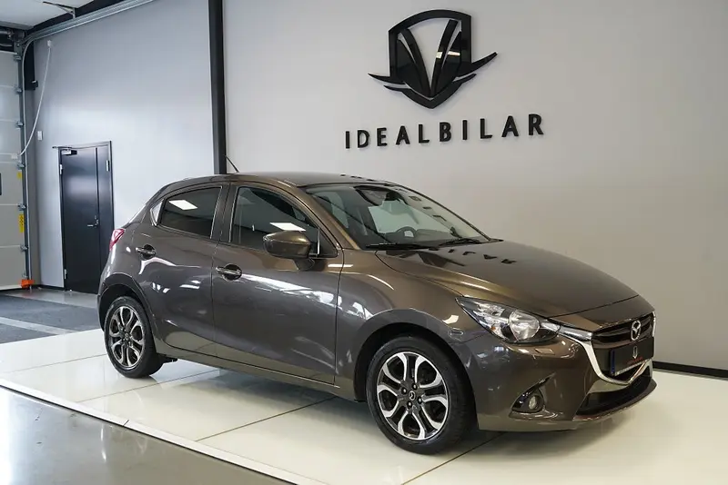 Mazda 2 2016