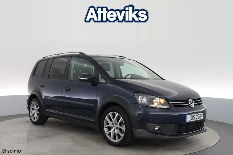 Volkswagen CrossTouran 7-seater 2015