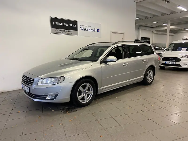 Volvo V70 2015