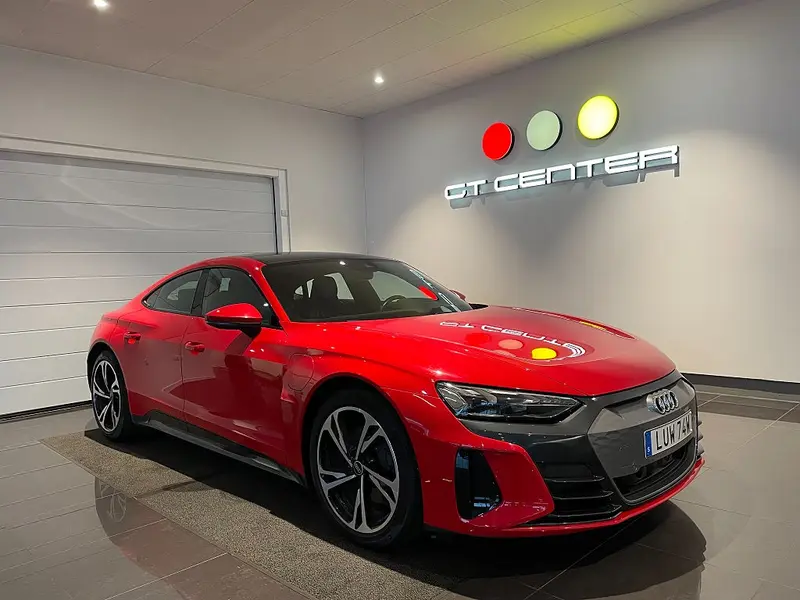 Audi e-tron 2023