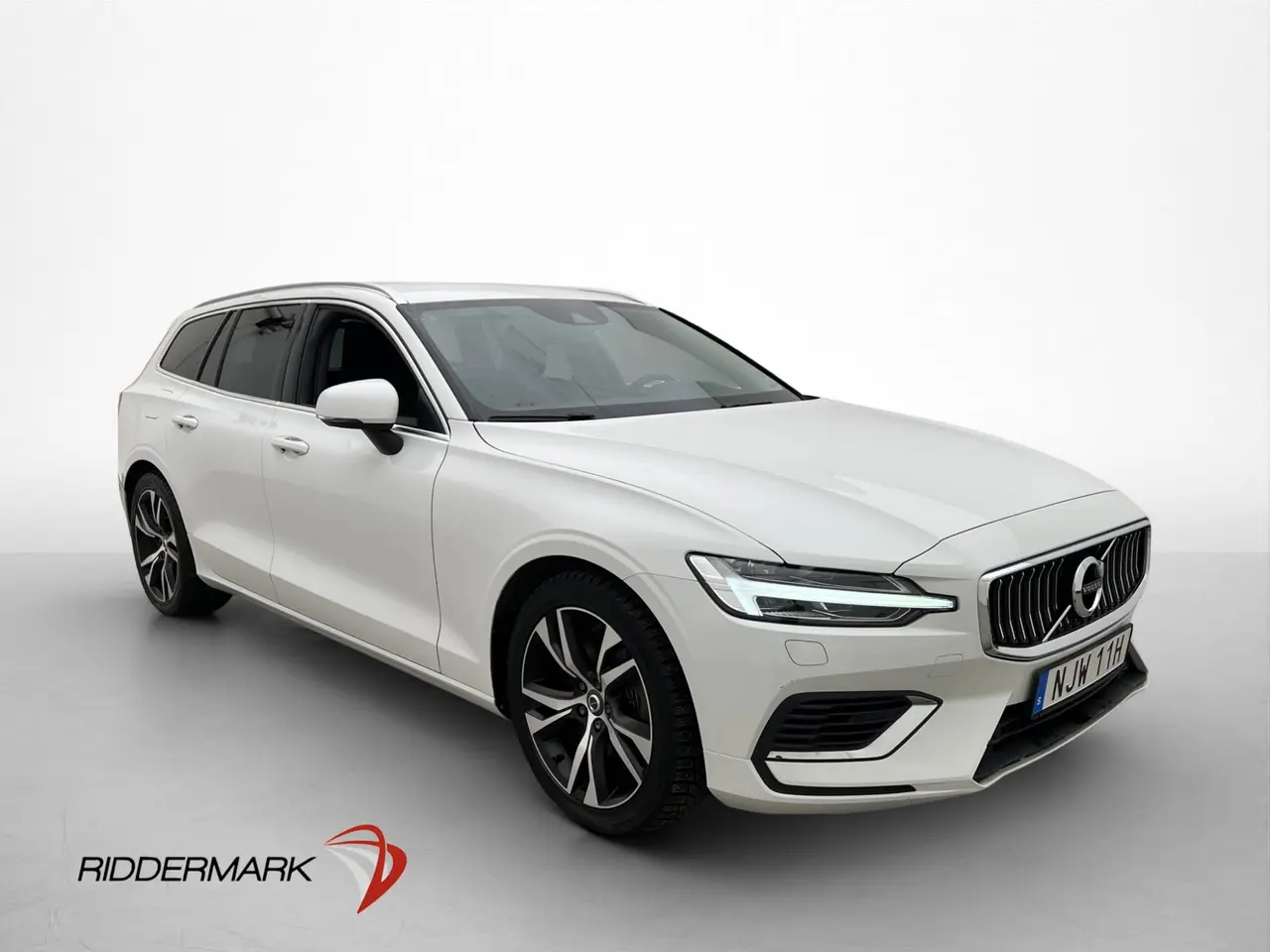 Volvo V60 2022